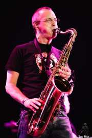Javier Alzola, saxofonista de Fito y Fitipaldis (Bilbao BBK Live, Bilbao, 2007)