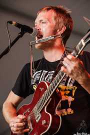 Adam Stephens, cantante, guitarrista y armonicista de Two Gallants, Azkena Rock Festival, Vitoria-Gasteiz. 2007