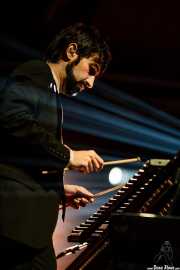Alejandro Pelayo, pianista y xilofonista de Marlango, Santana 27, Bilbao. 2007