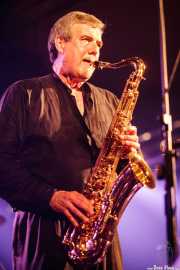 Rob Lind, saxofonista y armonicista de The Sonics, Santana 27, Bilbao. 2008