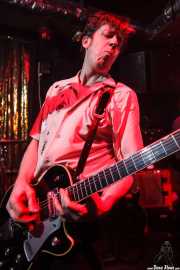 Rupert Orton, guitarrista de The Jim Jones Revue (El Balcón de la Lola, Bilbao, 2009)