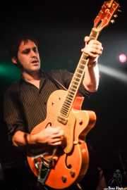 Alfredo Niharra, guitarrista de Tulsa (Sala Azkena, Bilbao, 2010)
