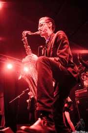 Spencer Evoy, cantante y saxofonista de MFC Chicken, Funtastic Dracula Carnival, Benidorm. 2013