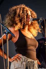 Tonysha Nelson, cantante de George Clinton's Parliament Funkadelic, Donostiako Jazzaldia - Zurriola, 2014