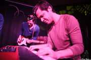 Seth Green -bajo- y Abe Wilson -teclado- de Sons of Bill, Kafe Antzokia, Bilbao. 2015