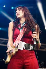 Delila Paz, cantante y bajista de The Last Internationale, Azkena Rock Festival, Vitoria-Gasteiz. 2015