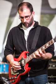 Álvaro Barrriuso, guitarrista de Larry Bird (Plaza Solobarria, Basauri, 2016)