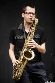 Willy Calambres, saxofonista de Micky & The Buzz (Azkena Rock Festival, Vitoria-Gasteiz, 2019)
