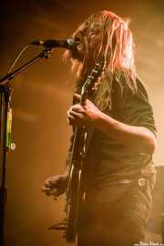Joakim Nilsson, cantante y guitarrista de Graveyard (Santana 27, Bilbao, 2019)