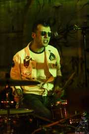BX Scaner, baterista y cantante de The Scaners (Nave 9, Bilbao, 2024)