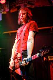Denyss McKnight, bajista de The Black Halos (Freakland Festival, Ponferrada, 2006)