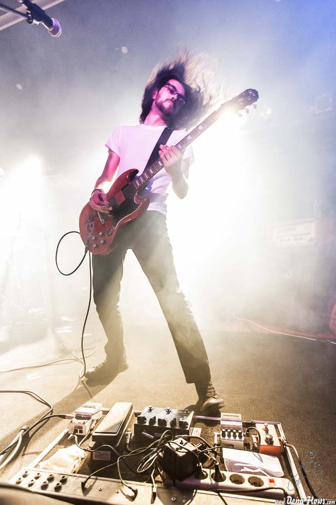 Miguel Moral, guitarrista y cantante de Positiva, Barakaldo. 2008