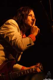 Jeff McDonald, cantante y guitarrista de Redd Kross, Turborock, Sarón. 2010