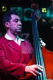 Juan Ramón Vega, contabajista de The Big Jamboree, Jimmy Jazz Gasteiz. 2012