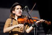 Nerea Alberdi Etxebarría, violinista de Dr. Maha's Miracle Tonic (14/06/2012)