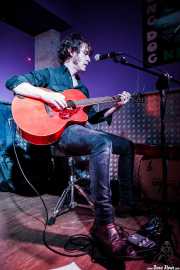 Julien Elsie, cantante y guitarrista (10/05/2013)
