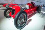 Alfa Romeo Bimotore 1945. Exhibición de coches en la casa-museo de Enzo Ferrari, Via Paolo Ferrari, 85, 2014