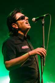 Juanjo Ibarra, cantante de Santiago Delgado y los Runaway Lovers (Santana 27, Bilbao, 2015)