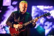 Bernard Sumner, cantente y guitarrista de New Order (Bilbao BBK Live, Bilbao, 2016)