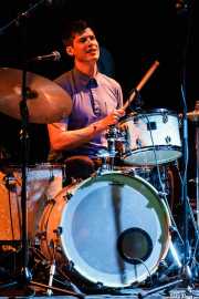 Ches Smith, baterista de Marc Ribot's Ceramic Dog (Sala BBK, Bilbao, 2016)