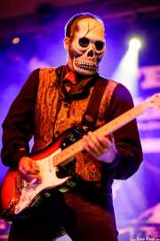 El Dorado, guitarrista de Los Tiki Phantoms (Festivalle Tobalina, Quintana Martín Galíndez, 2017)