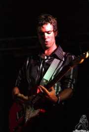 Sergio Llanos, guitarrista de Atom Rhumba (, , )