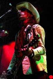 Stevie Klasson, guitarrista de Diamond Dogs (Festival Serie Z, Jerez de la Frontera, )